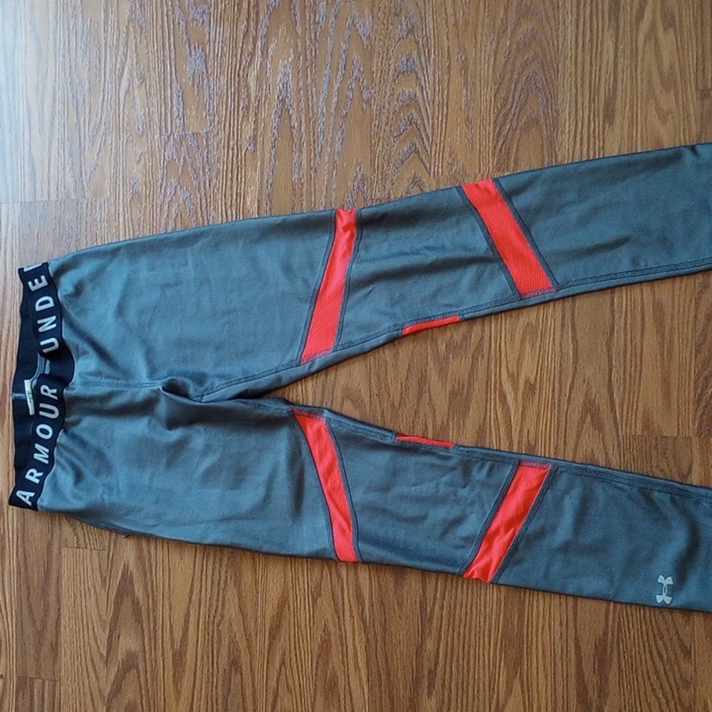 Under armour sports leggings